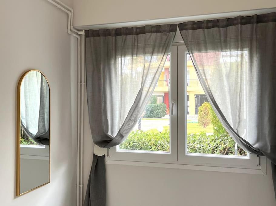 Jimmy'S Pool Apartment Peraia  Bagian luar foto