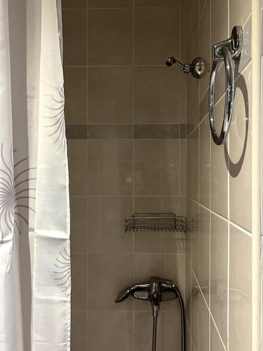 Jimmy'S Pool Apartment Peraia  Bagian luar foto